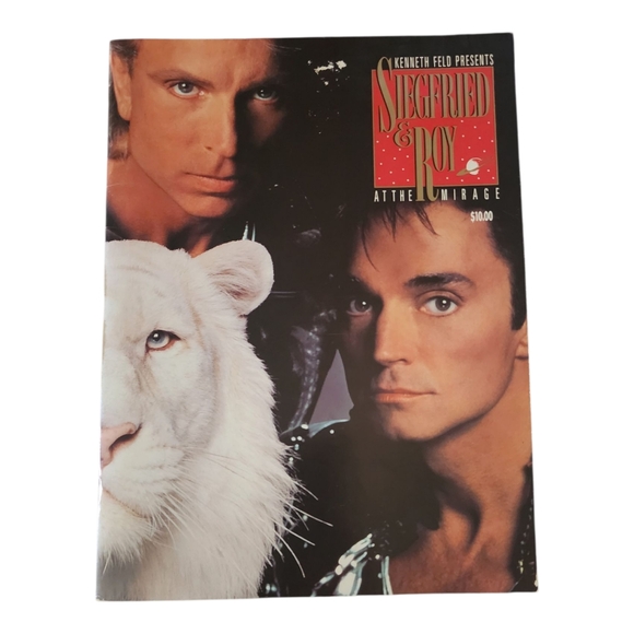 Kenneth Feld Presents SIEGFRIED & ROY At the Mirage 1991 Souvenir Program - Picture 1 of 6